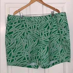 Lands End shorts GREEN & WHITE 20W 6” inseam